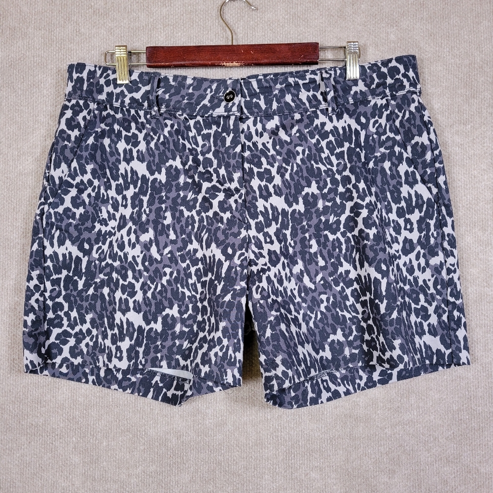 ISAAC MIZRAHI Women's Shorts 14 High Rise Tailored Stretch Leopard Print Bermuda